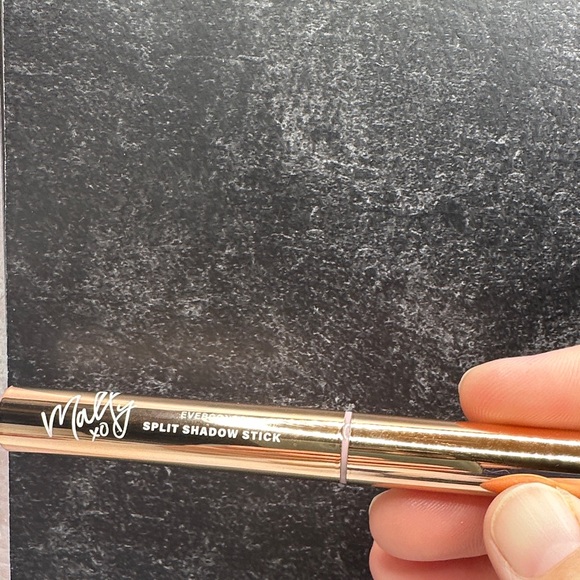 Mally Beauty Evercolor Shadow Stick - Shimmering Rose Gold - Picture 4 of 6